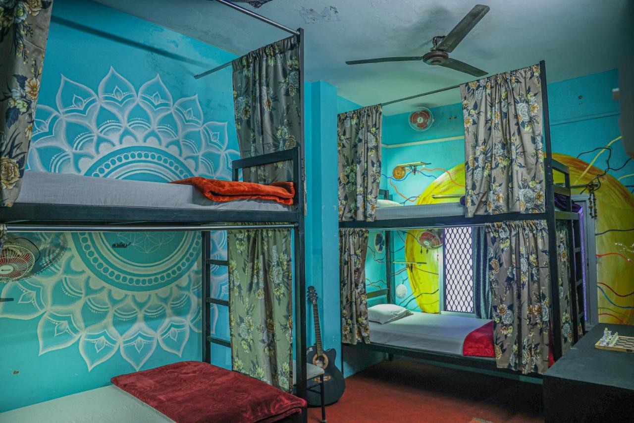 Good Vibes Hostel バラナシ エクステリア 写真