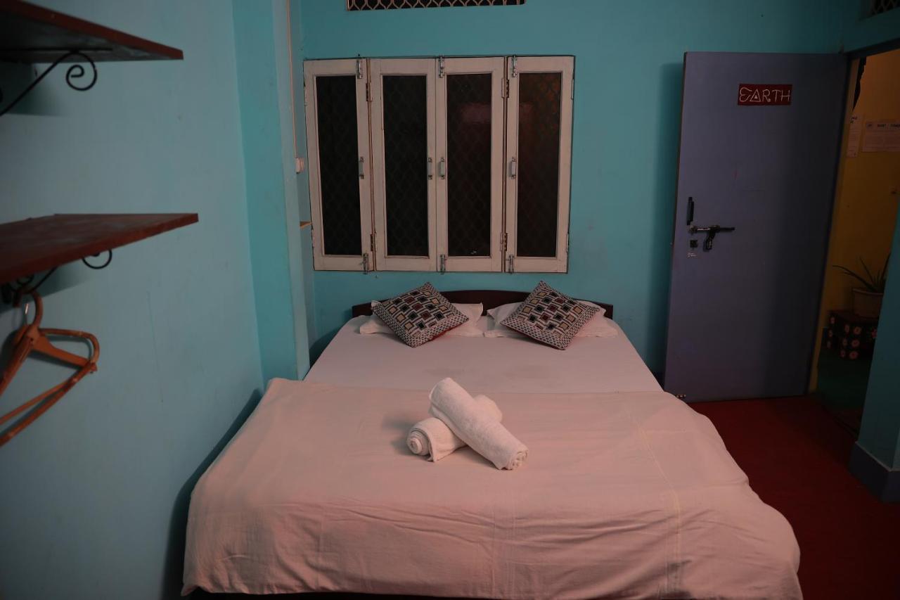 Good Vibes Hostel バラナシ エクステリア 写真