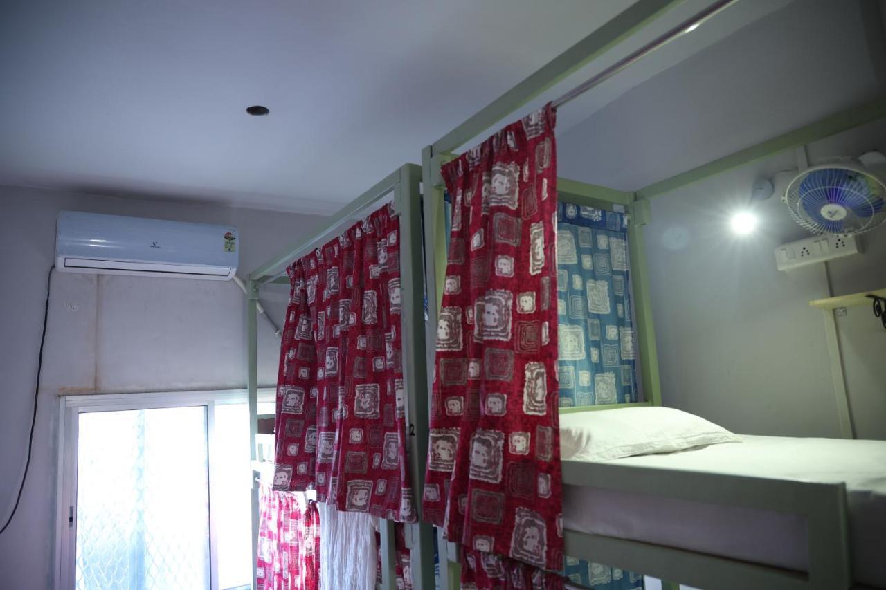 Good Vibes Hostel バラナシ エクステリア 写真