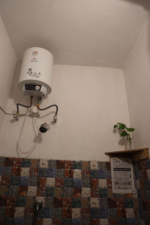 Good Vibes Hostel バラナシ エクステリア 写真