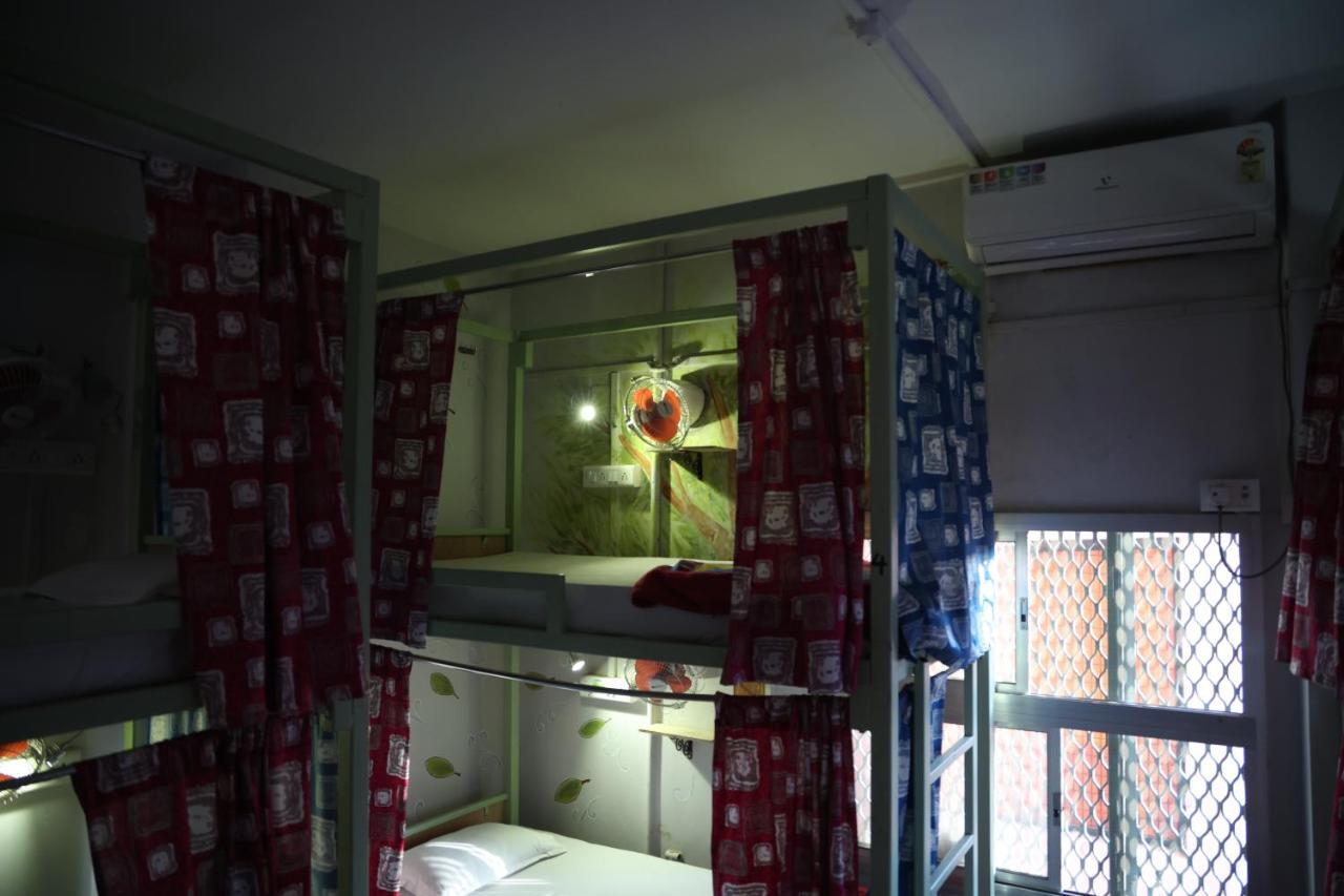 Good Vibes Hostel バラナシ エクステリア 写真
