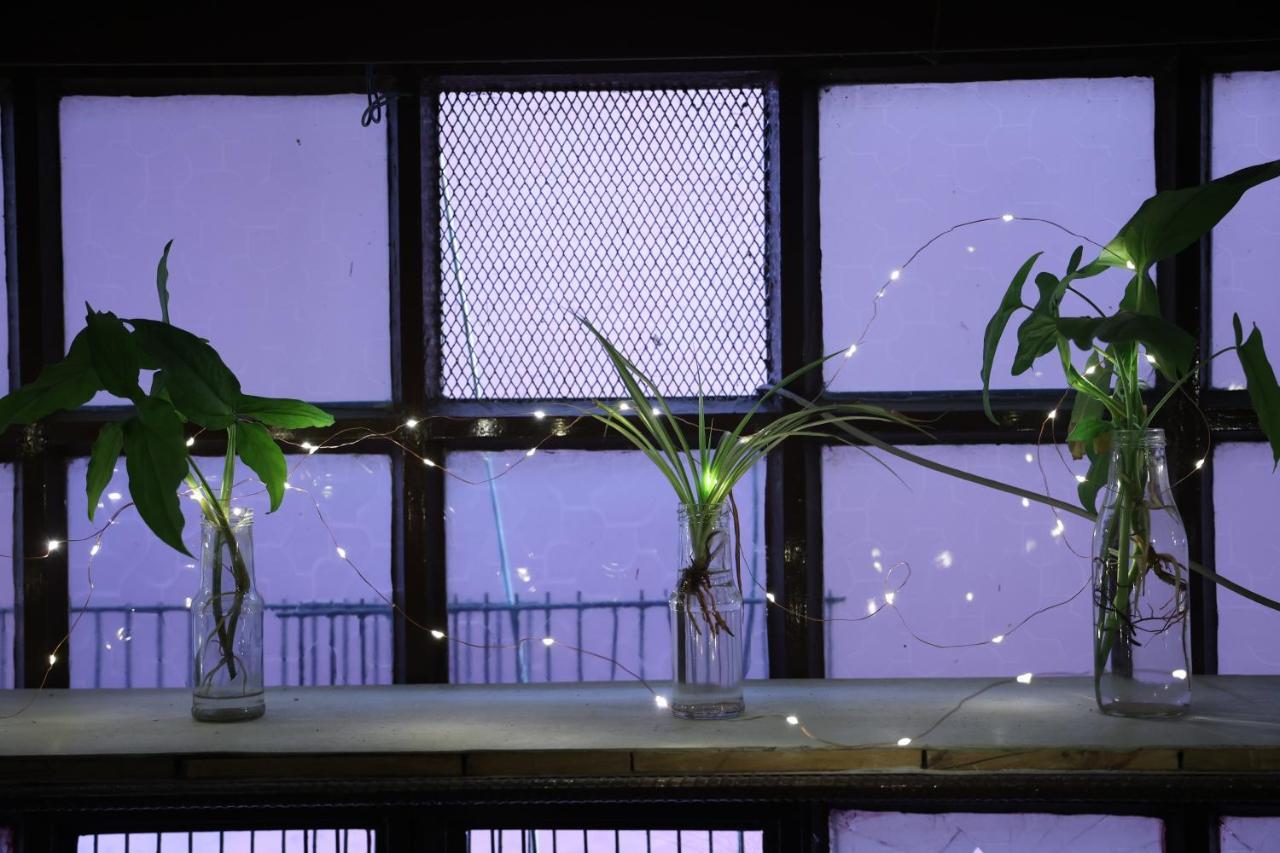 Good Vibes Hostel バラナシ エクステリア 写真