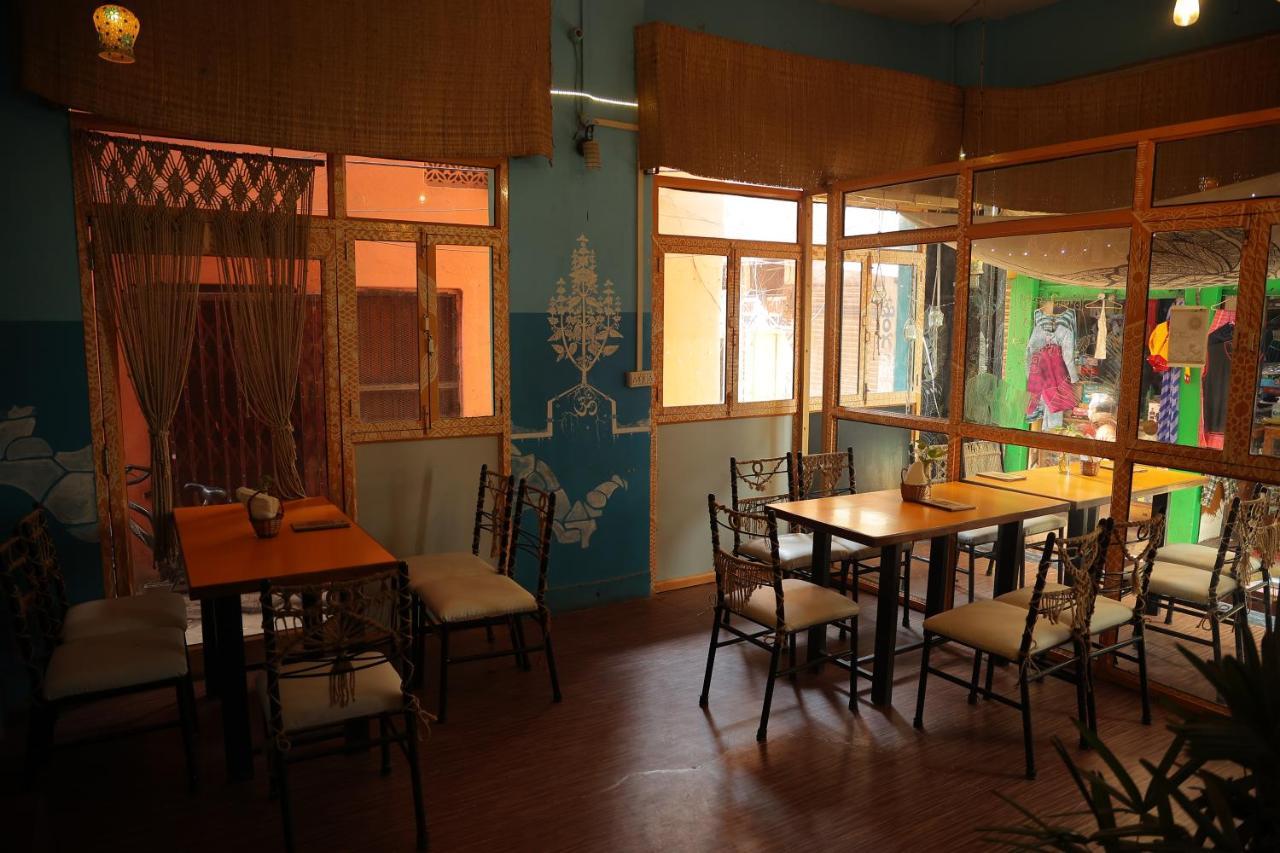 Good Vibes Hostel バラナシ エクステリア 写真
