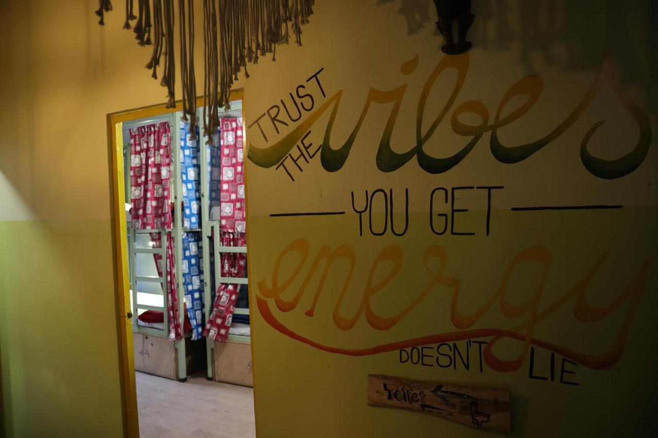 Good Vibes Hostel バラナシ エクステリア 写真