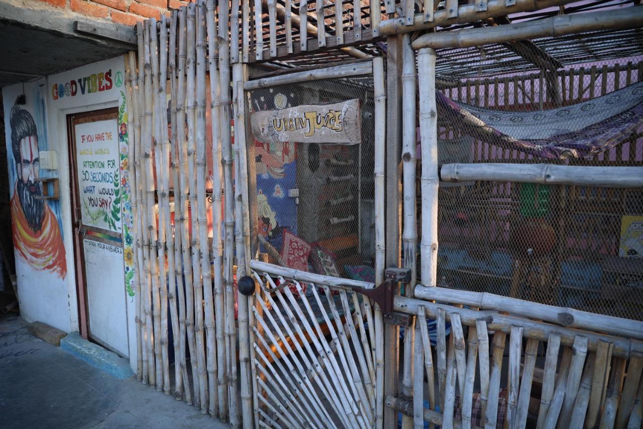 Good Vibes Hostel バラナシ エクステリア 写真