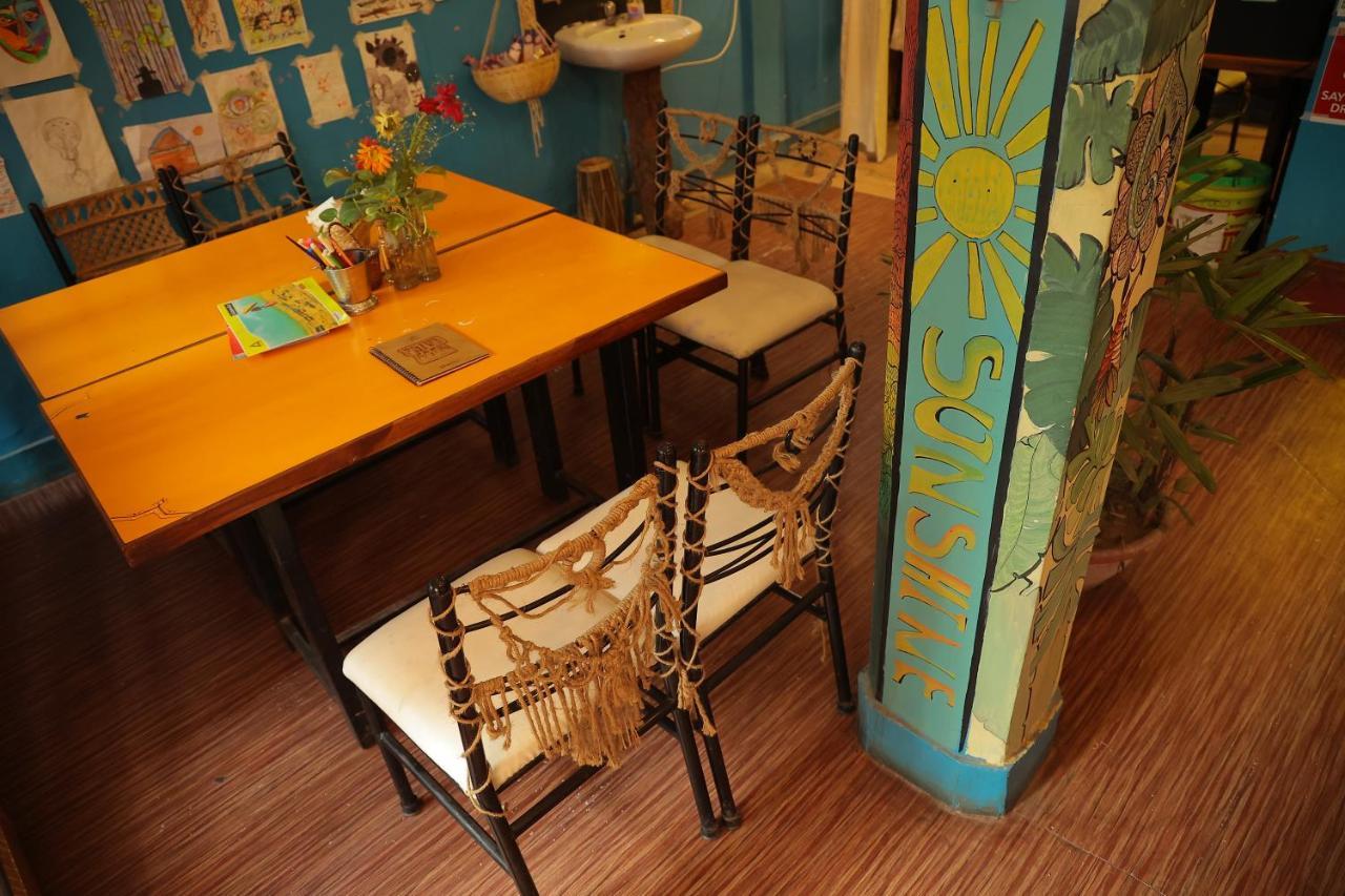 Good Vibes Hostel バラナシ エクステリア 写真