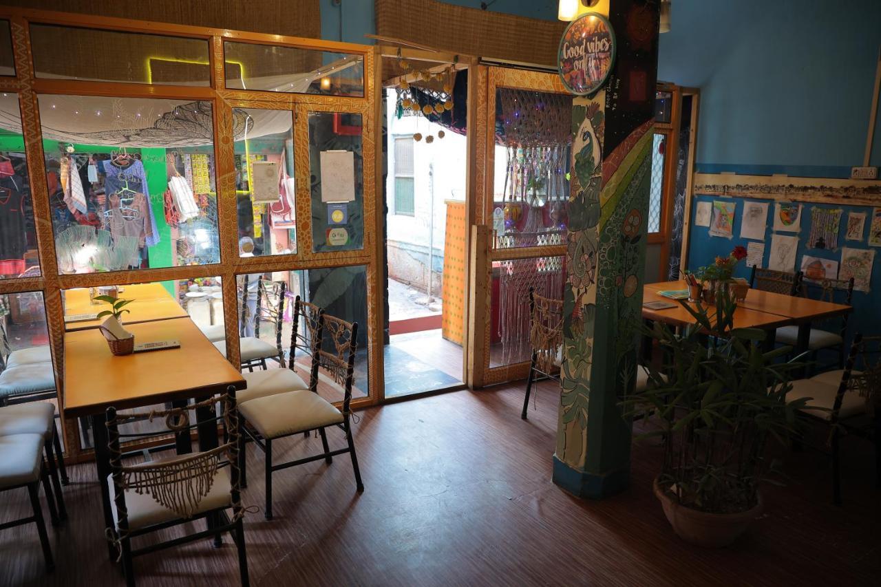 Good Vibes Hostel バラナシ エクステリア 写真