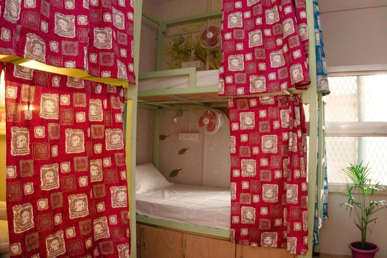 Good Vibes Hostel バラナシ エクステリア 写真