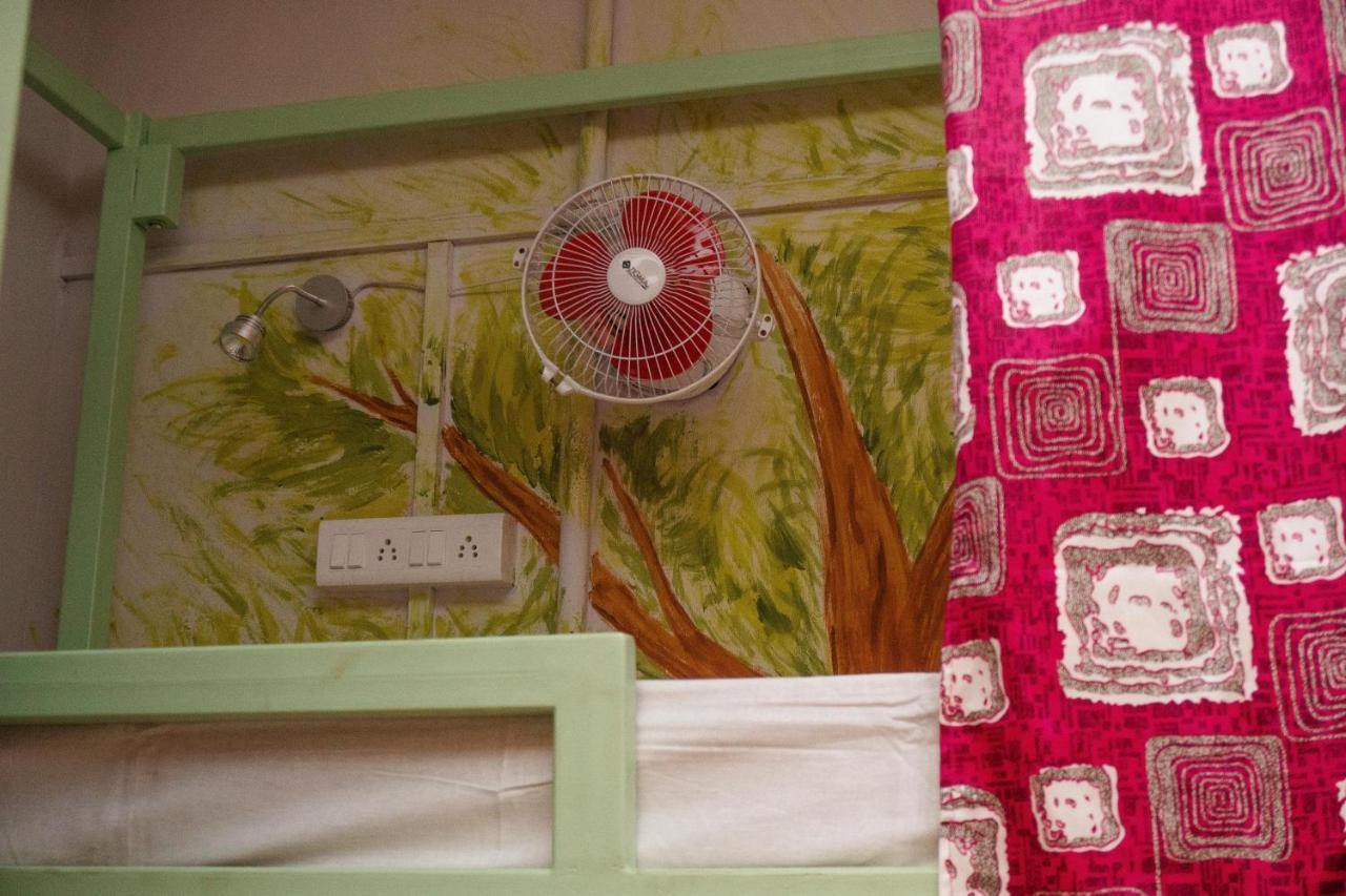 Good Vibes Hostel バラナシ エクステリア 写真